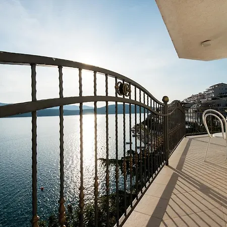 ホテル Barbara ネウム